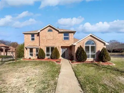 119 Idle Creek Court, DeSoto, TX 75115