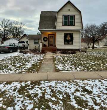 133 N Spruce St, Dodge, NE 68633