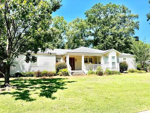 105 South Hillcrest Blvd, Troy, AL 36081