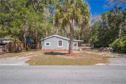 8455 W Highland Street, Homosassa, FL 34448