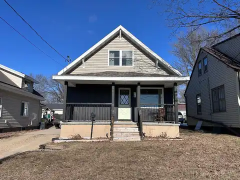 90 6TH Street, CLINTONVILLE, WI 54929