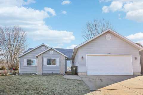 1131 BROADWAY Drive, SUN PRAIRIE, WI 53590