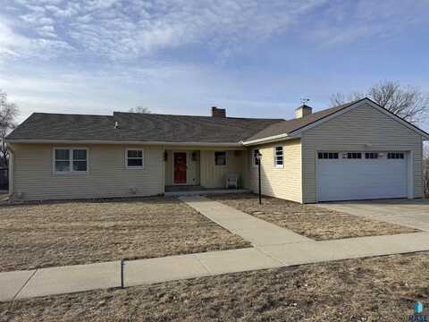 285 N Elm Ave, Parker, SD 57053