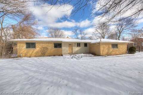 29060 E MARKLAWN Street, Farmington Hills, MI 48334