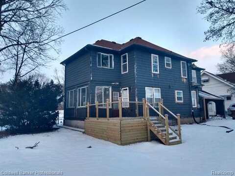 8 NEOME Drive, Pontiac, MI 48341