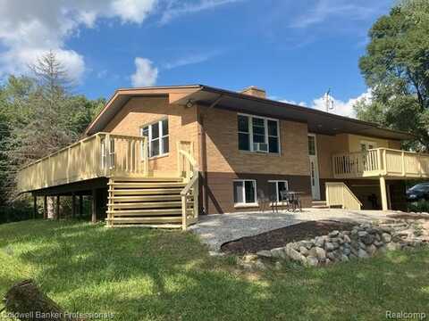 106 INDIANSIDE Road, Oakland, MI 48363