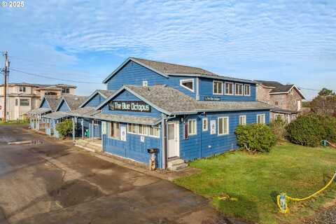 105 S 6TH AVE, Rockaway Beach, OR 97136