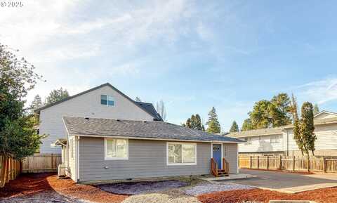 1538 E 3RD ST, Newberg, OR 97132