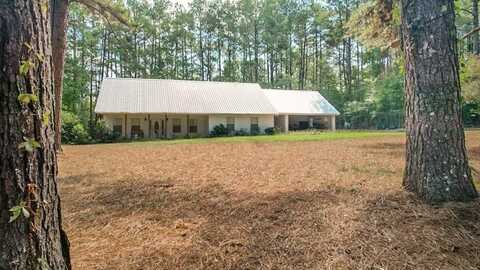 1049 Pinecrest Dr., Mccomb, MS 39648