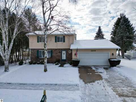 1306 Illinois Court, Mount Pleasant, MI 48858