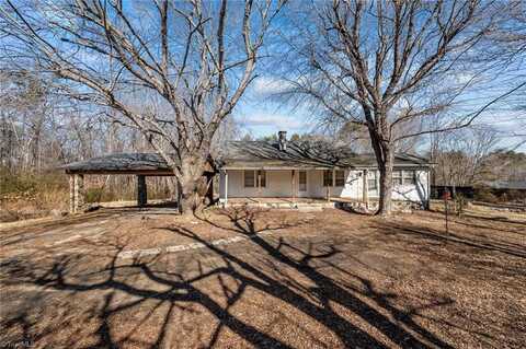 1528 K-Fork Road, Madison, NC 27025