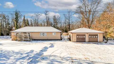 9499 county 513 T, Rapid River, MI 49878