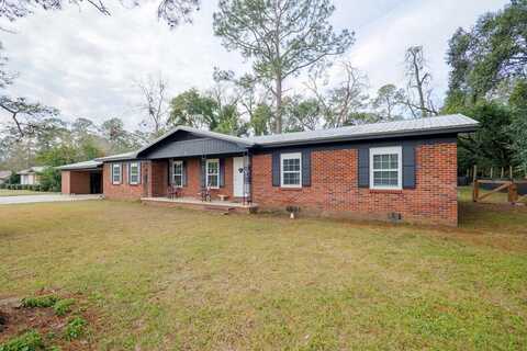 808 Laurel Ave., Adel, GA 31620