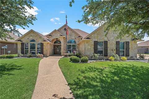 306 Silver Spur Trail, Mc Gregor, TX 76657