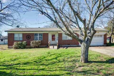 207 N KING, Henrietta, TX 76365