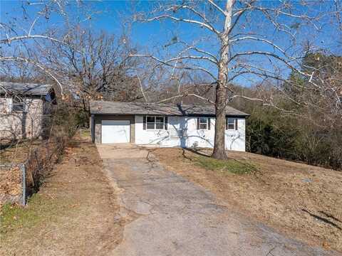 2002 Gordon DR, Ozark, AR 72949