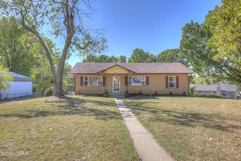 1343 Glenstone Drive, Neosho, MO 64850