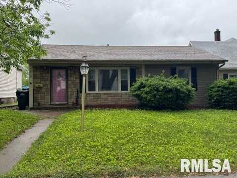 1615 IOWA Avenue, Clinton, IA 52732
