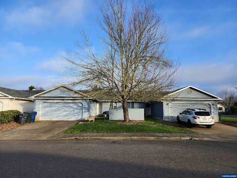 7002 Pierce (& 7004) Dr N, Keizer, OR 97303