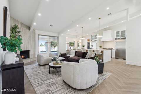 9031 N 83RD Way, Scottsdale, AZ 85258