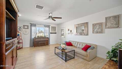3737 W MORROW Drive, Glendale, AZ 85308
