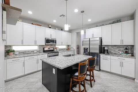 17563 W FAIRVIEW Street, Goodyear, AZ 85338