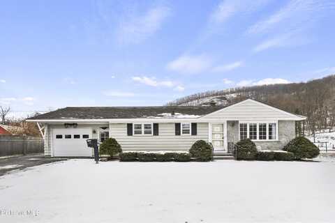 40 Gunther St, North Adams, MA 01247