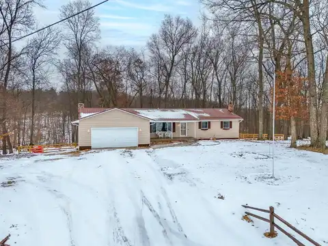 8993 Stradley Road, Saint Louisville, OH 43071