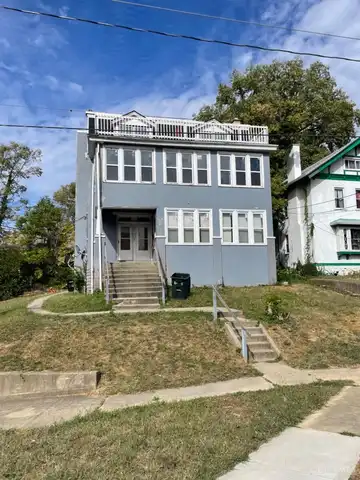 3901 Dickson Avenue, Cincinnati, OH 45229