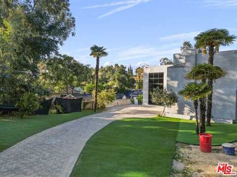 21329 Mulholland Dr, Woodland Hills, CA 91364