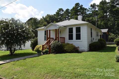 2083 6th Avenue SE, Hickory, NC 28602