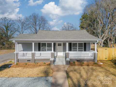 2328 Sanders Avenue, Charlotte, NC 28216