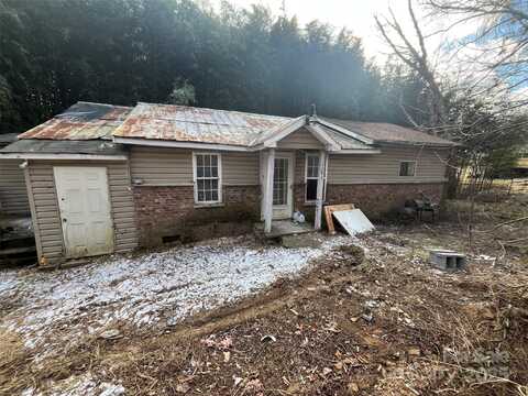 1293 Lake Logan Road, Canton, NC 28716