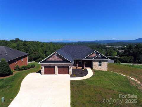 418 Huntington Woods Street SE, Lenoir, NC 28645