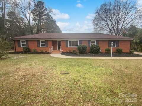 4616 Whispering Oaks Drive, Charlotte, NC 28213