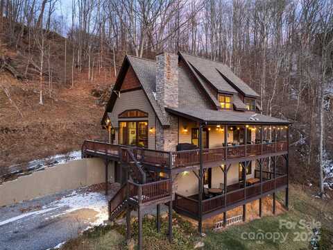 439 Satinwood Drive, Waynesville, NC 28785