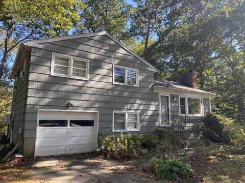 11 Patricia Court, Ledyard, CT 06335