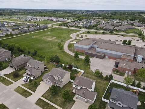 2390 SE Florence Drive, Waukee, IA 50263