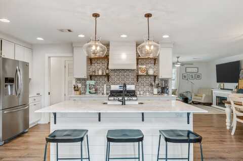 235 NW Sotir Street, Fort Walton Beach, FL 32548