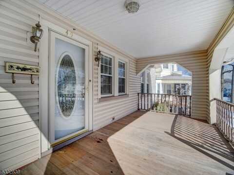 49 Fulton St, East Orange, NJ 07017