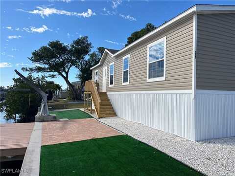 5109 Flamingo Drive, Saint James City, FL 33956