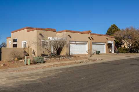 5615 BOSQUE VISTA Drive NE, Albuquerque, NM 87111