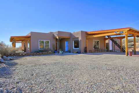 601 RECLINING ACRES Road, Corrales, NM 87048