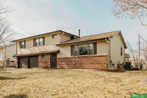 7960 S 45th Avenue, Omaha, NE 68157