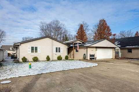 11954 Portage Lake Avenue, Pinckney, MI 48169