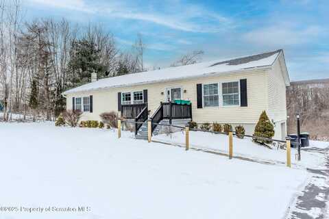 29 Rockwell Lane, Waymart, PA 18472