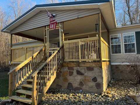 810 Layman Drive, Dandridge, TN 37725