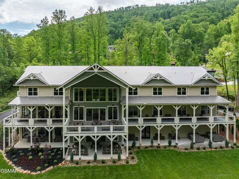 281 Loop Road, Gatlinburg, TN 37738