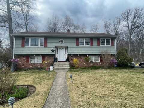 15 Eastern Pkwy, West Caldwell, NJ 07006