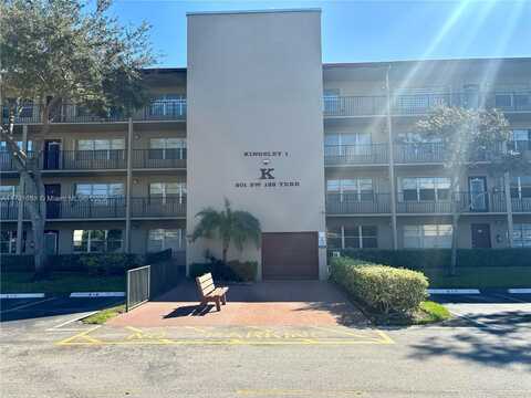 801 SW 133rd Ter, Pembroke Pines, FL 33027